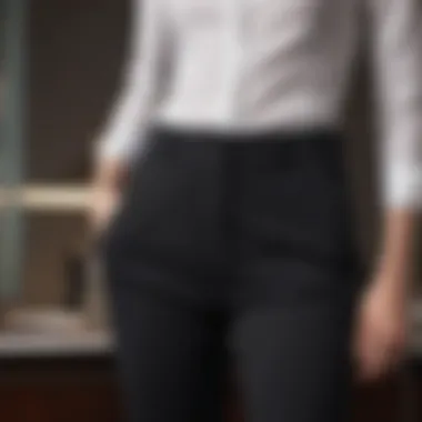 Sophisticated Black Trousers for Air Travel Elegant black pants